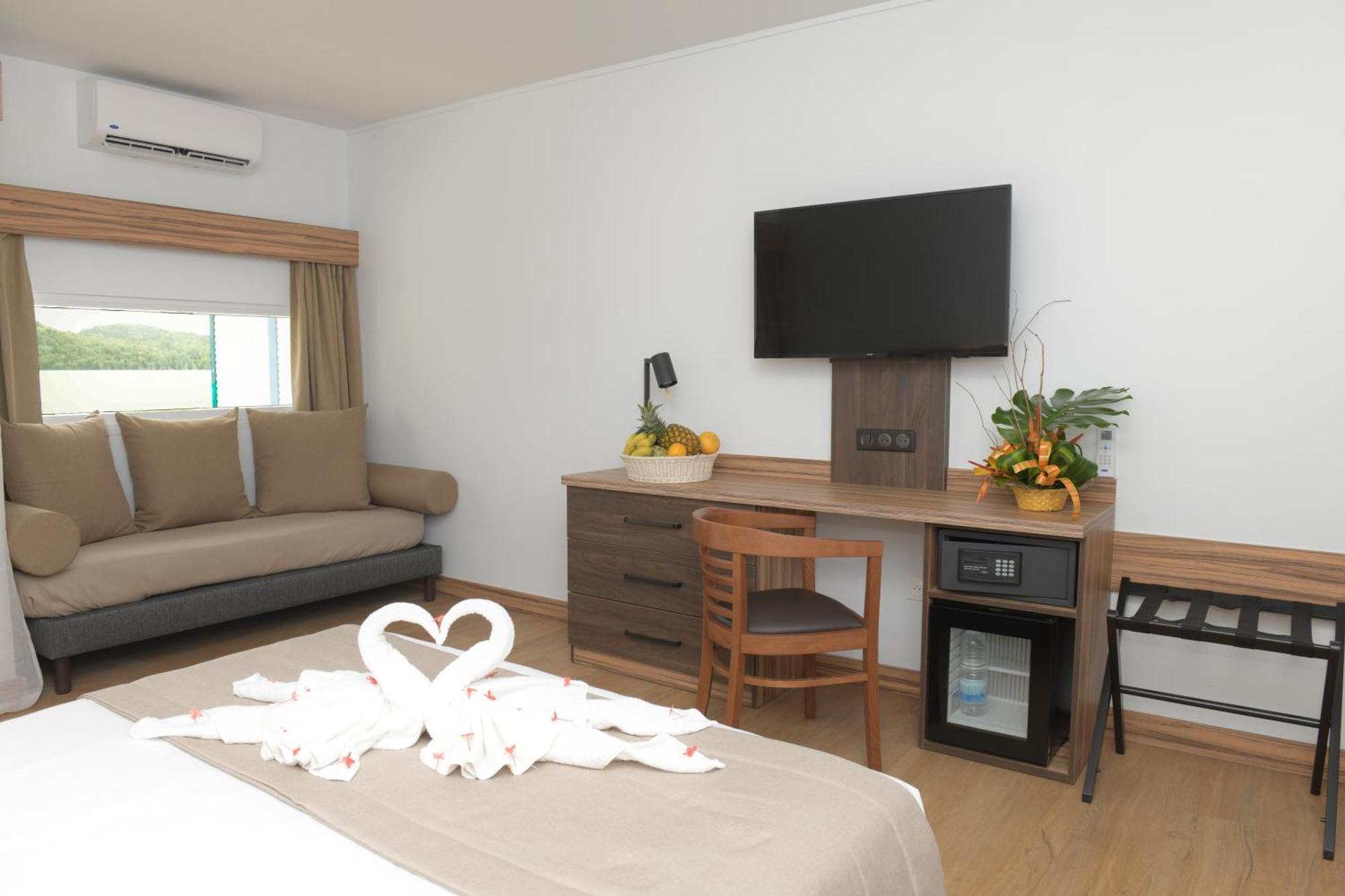 Carayou Hôtel&SPA Les Trois-Ilets Eksteriør billede